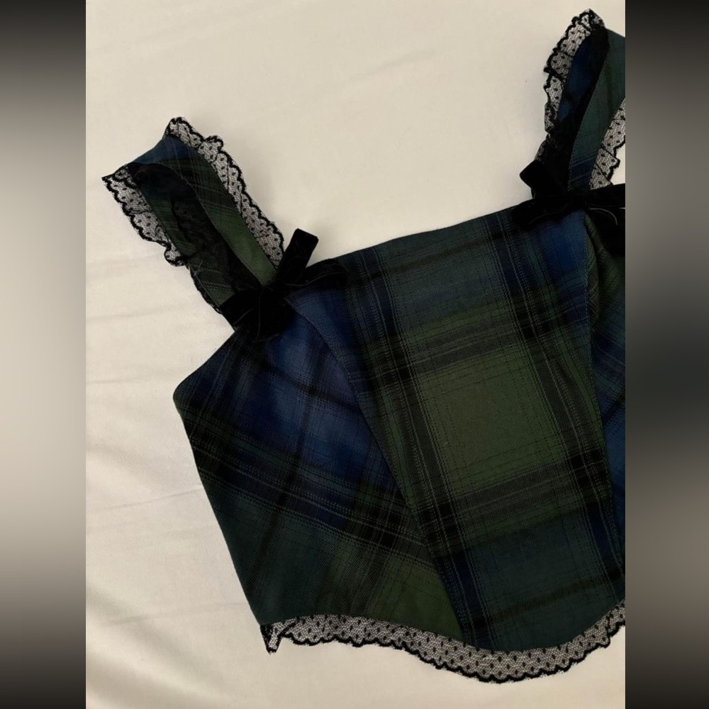 Kimchi Blue / Green Cropped top